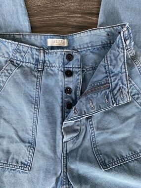 Women’s AE 77 Light Blue Denim Jeans